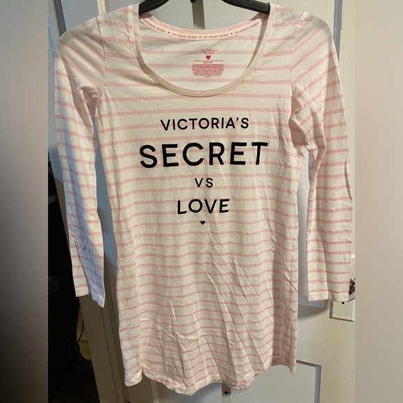 Victoria's Secret Pink and White Striped Long Sleeve Top - Picture 1 of 2